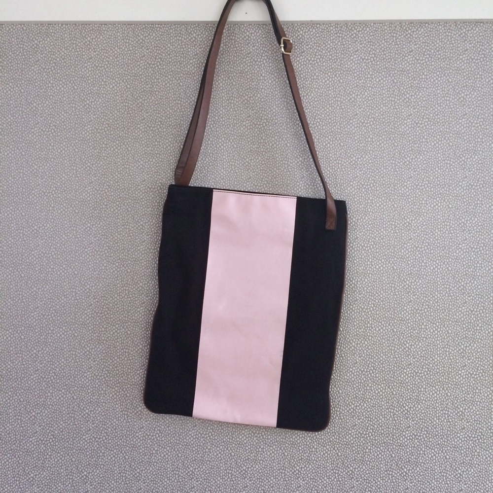 OS Victoria Secret Tote - Picture 3 of 6